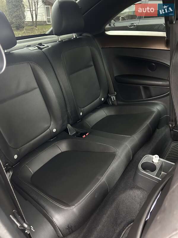 Хэтчбек Volkswagen Beetle 2012 в Львове