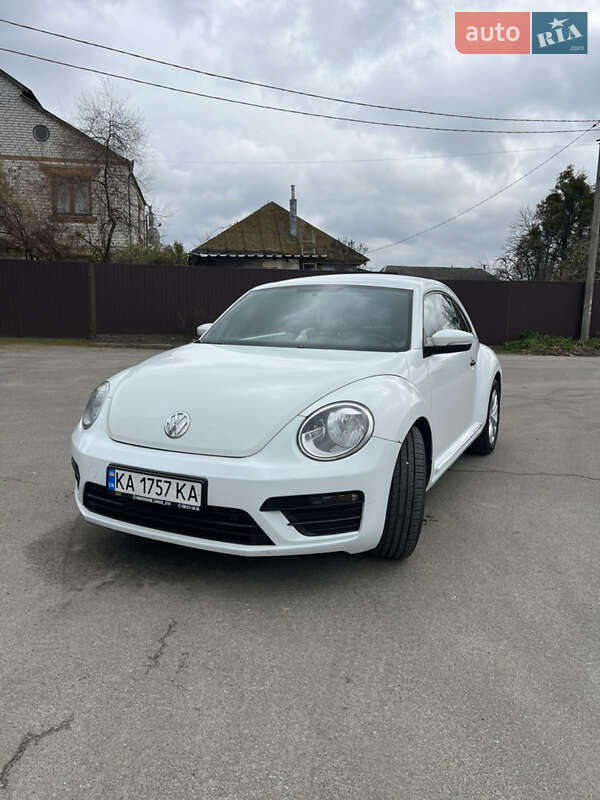 Хэтчбек Volkswagen Beetle 2017 в Киеве