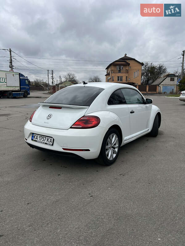 Хэтчбек Volkswagen Beetle 2017 в Киеве