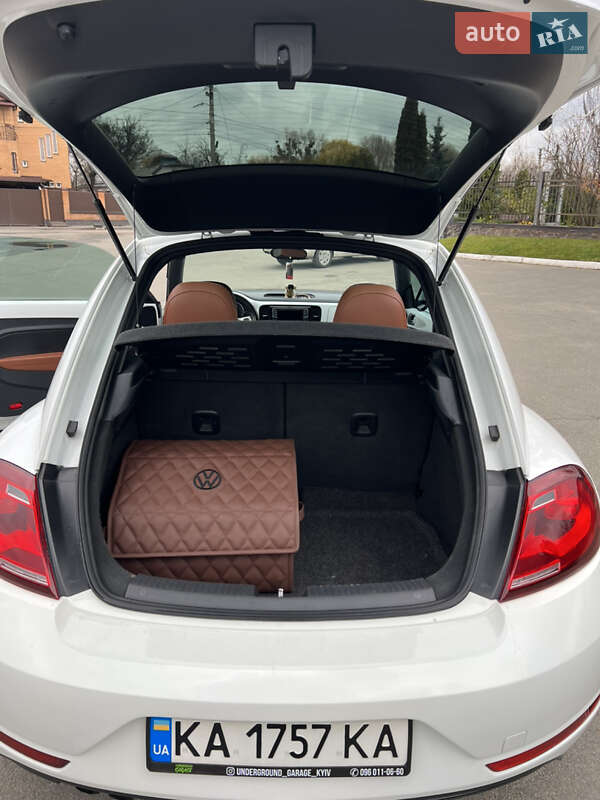 Хэтчбек Volkswagen Beetle 2017 в Киеве