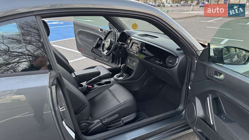 Хэтчбек Volkswagen Beetle 2016 в Киеве фото 22 Хэтчбек Volkswagen Beetle 2016 в Киеве