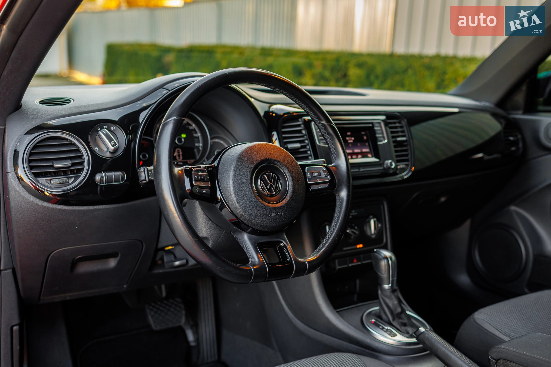 2017 Volkswagen Beetle - мініатюра 21