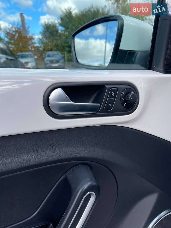 Хэтчбек Volkswagen Beetle 2013 в Львове фото 11 Хэтчбек Volkswagen Beetle 2013 в Львове