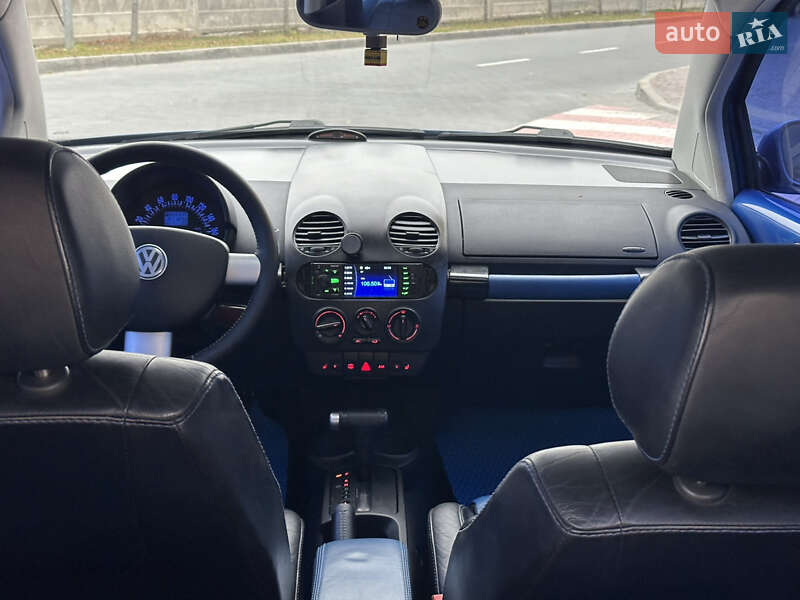 Хэтчбек Volkswagen Beetle 2003 в Киеве