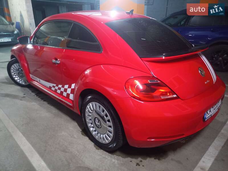 Хетчбек Volkswagen Beetle 2016 в Києві