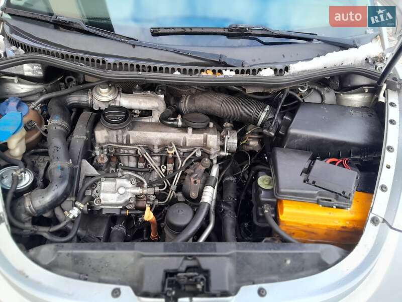 Хэтчбек Volkswagen Beetle 2000 в Виннице