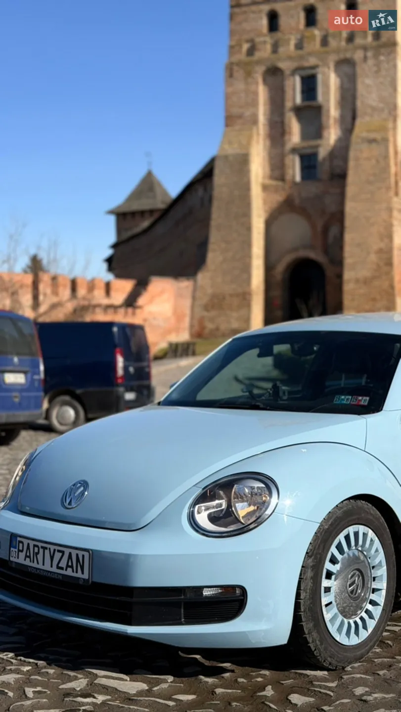 2013 Volkswagen Beetle - мініатюра 3