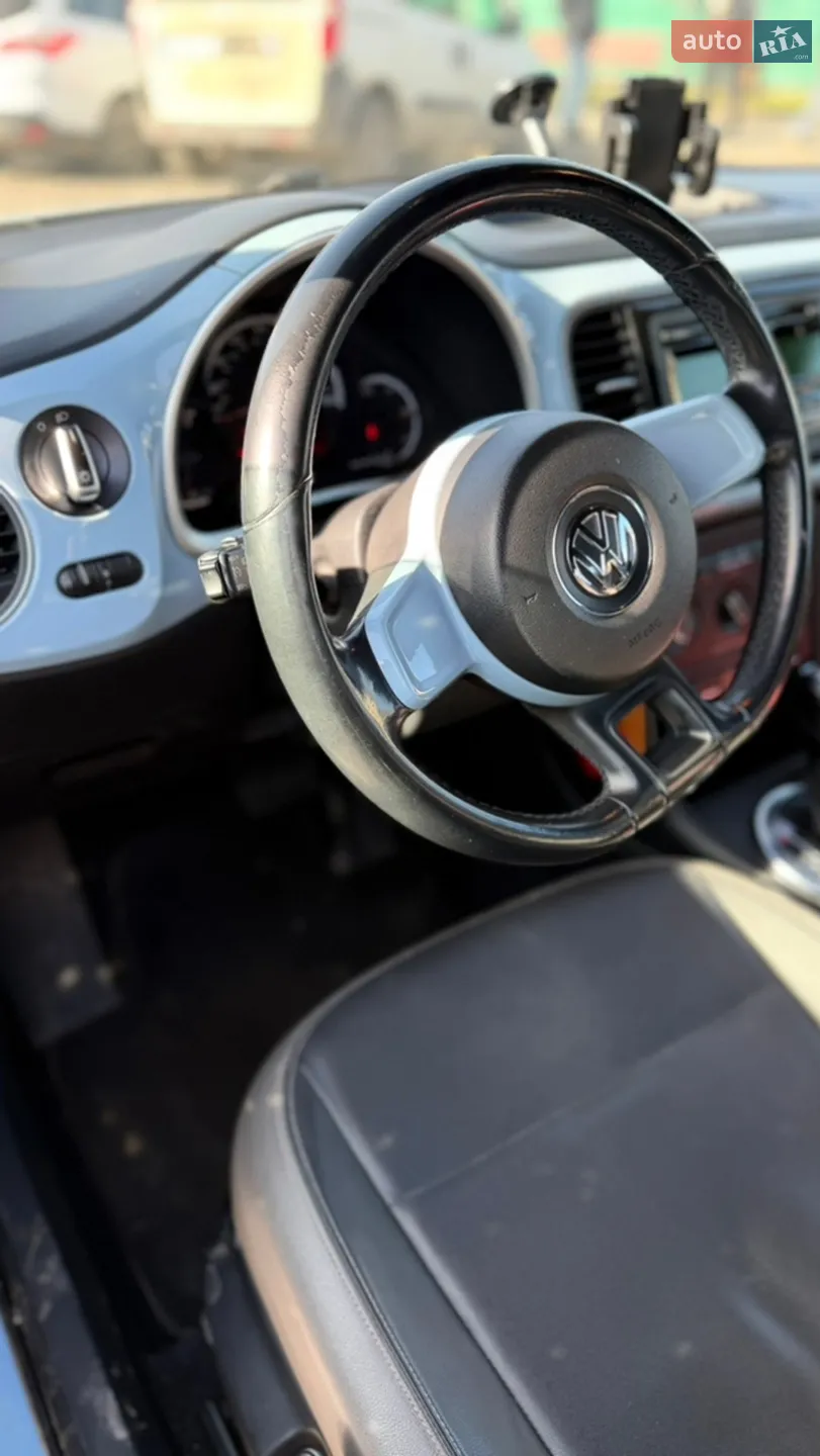 2013 Volkswagen Beetle - мініатюра 9