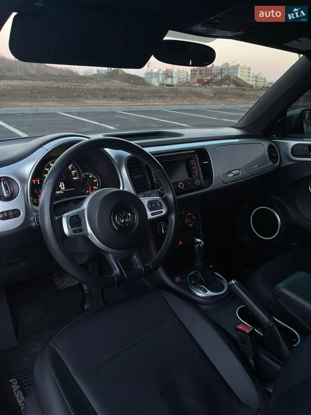 2012 Volkswagen Beetle - мініатюра 17