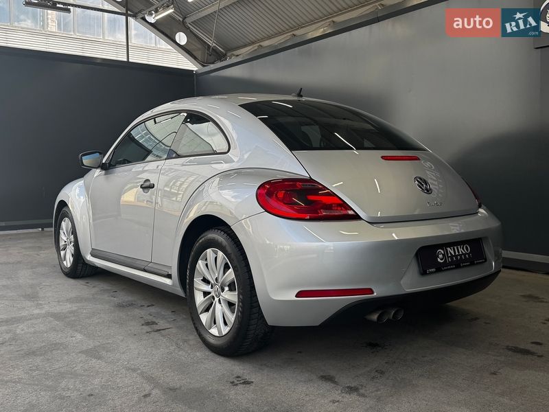 Хэтчбек Volkswagen Beetle 2015 в Киеве