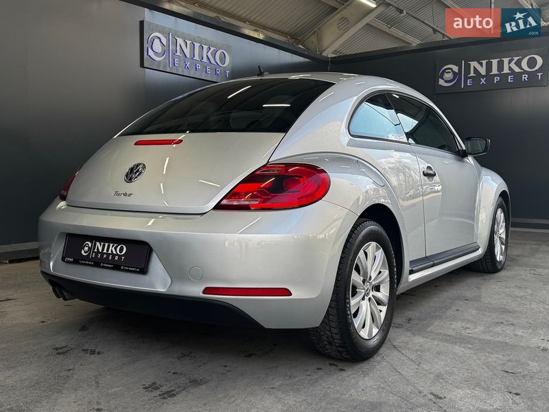 Хэтчбек Volkswagen Beetle 2015 в Киеве