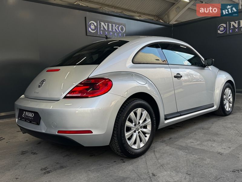 Хэтчбек Volkswagen Beetle 2015 в Киеве