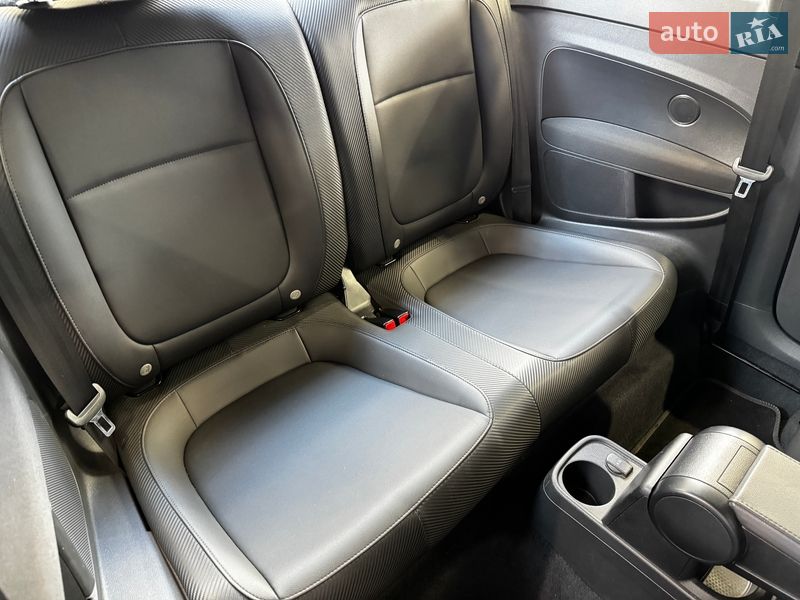 Хэтчбек Volkswagen Beetle 2015 в Киеве