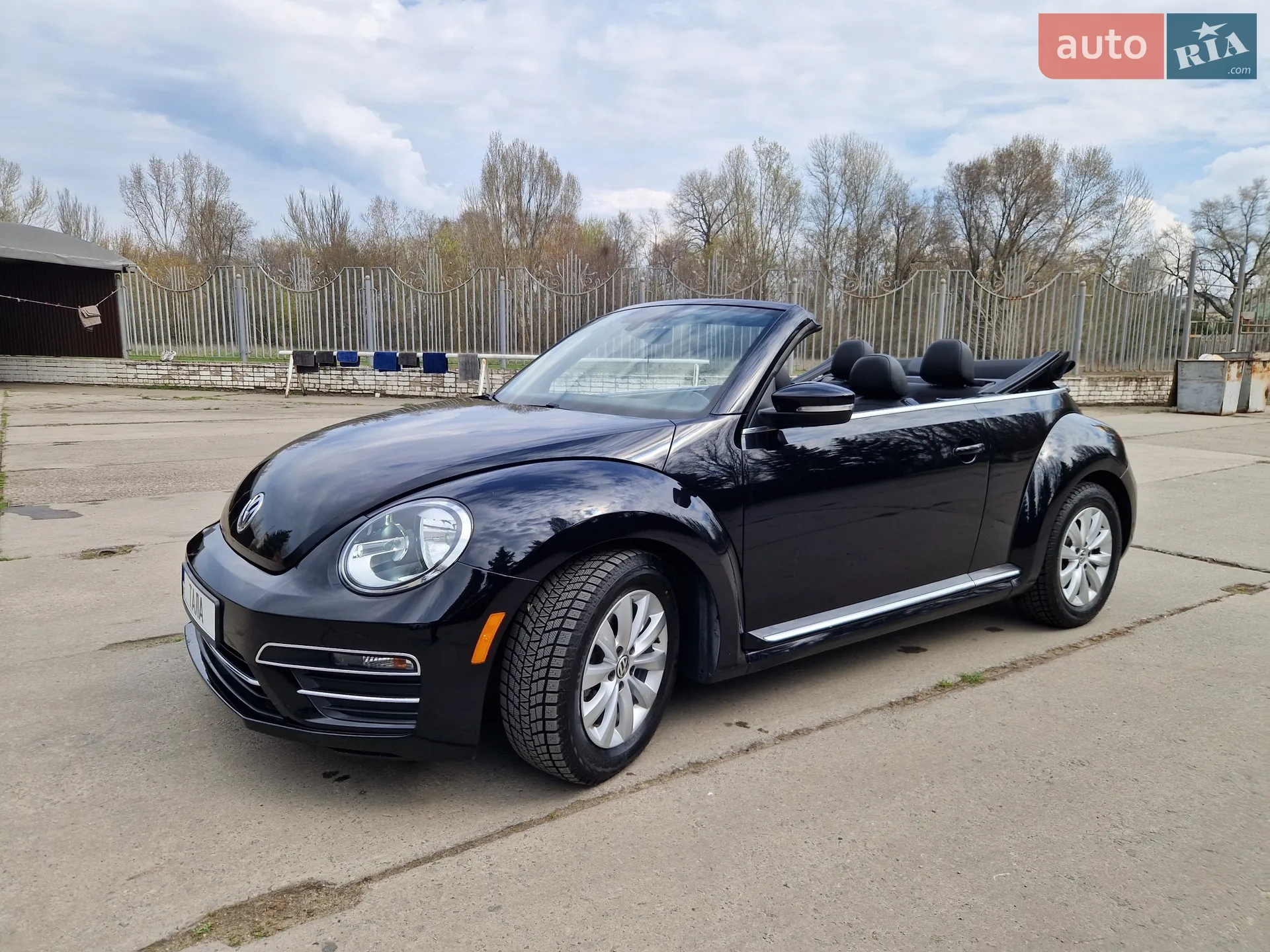 2017 Volkswagen Beetle - мініатюра 12