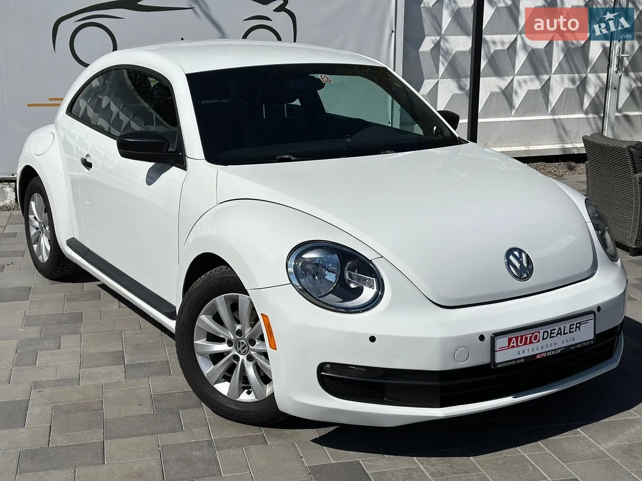 2016 Volkswagen Beetle - мініатюра 22