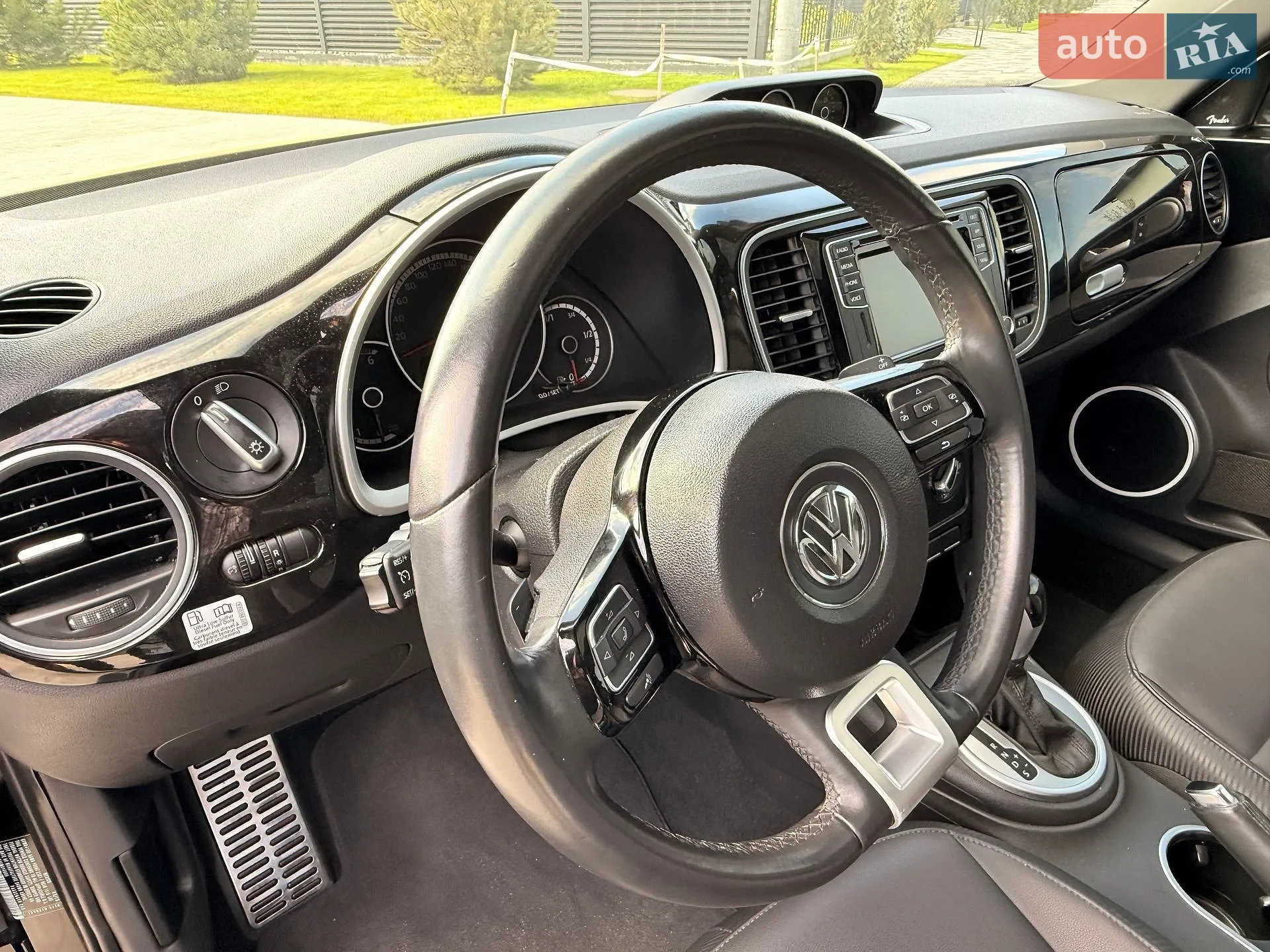 2015 Volkswagen Beetle - мініатюра 22