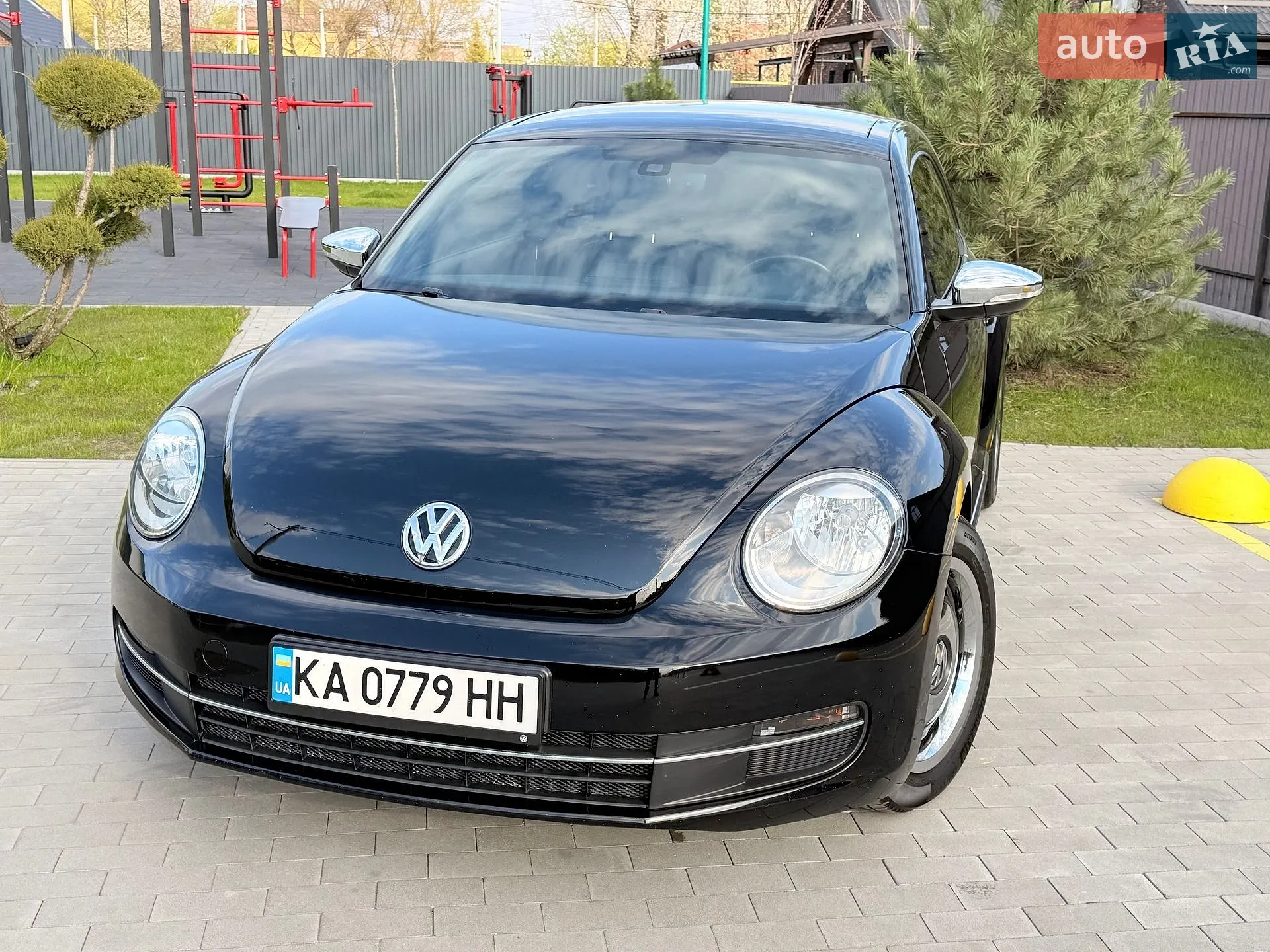 2015 Volkswagen Beetle - мініатюра 2