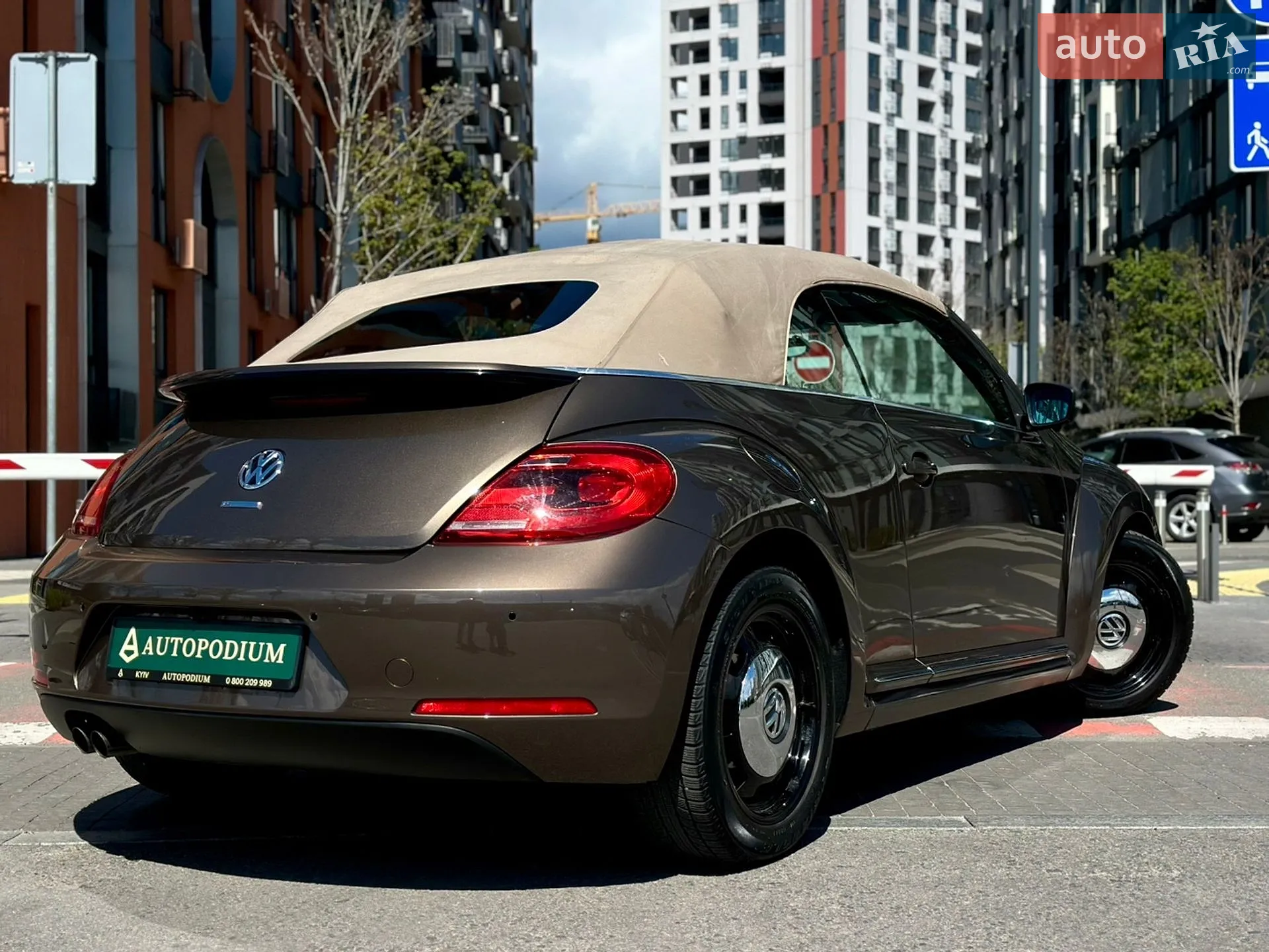 2015 Volkswagen Beetle - мініатюра 14
