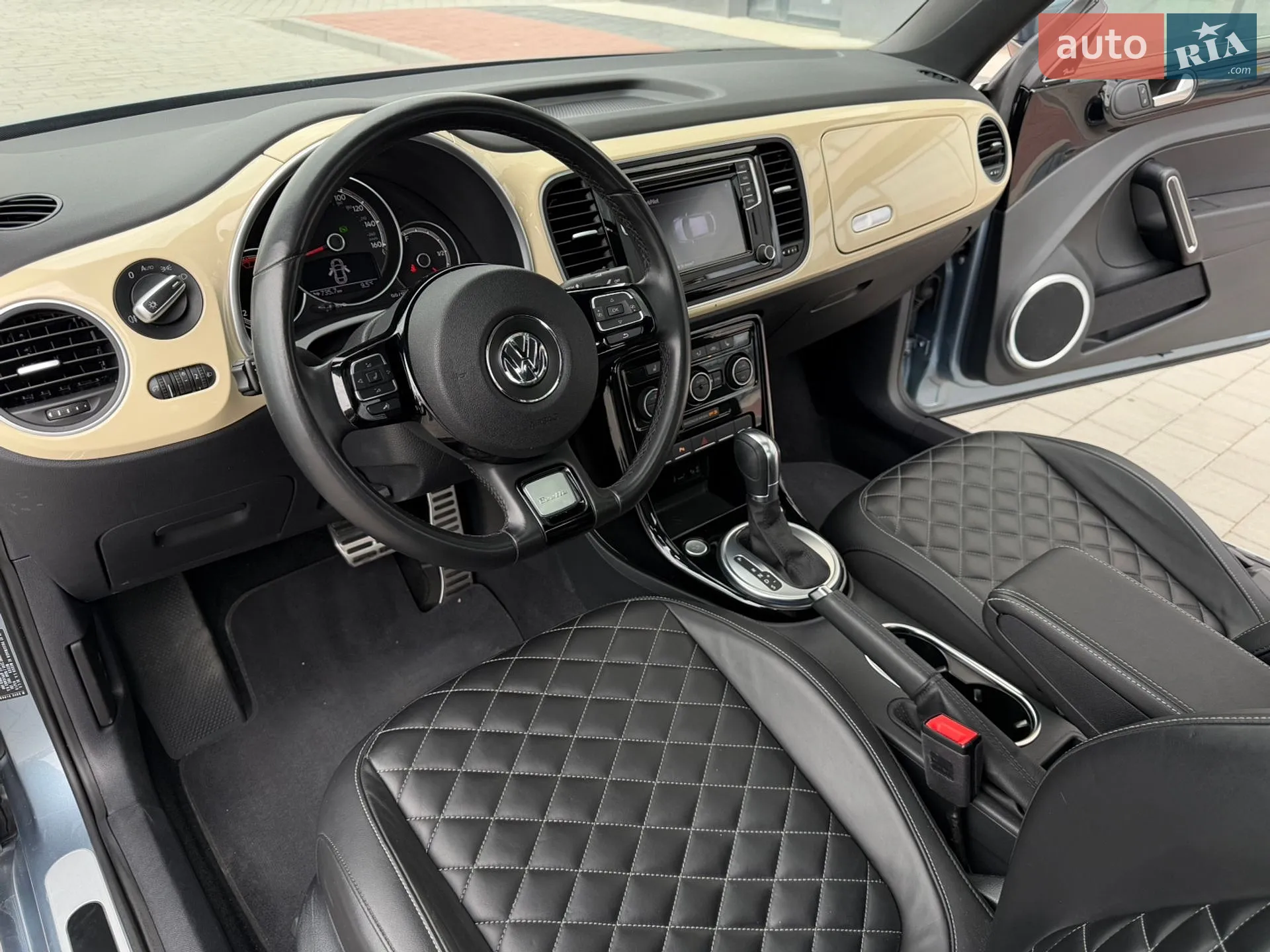 2018 Volkswagen Beetle - мініатюра 29