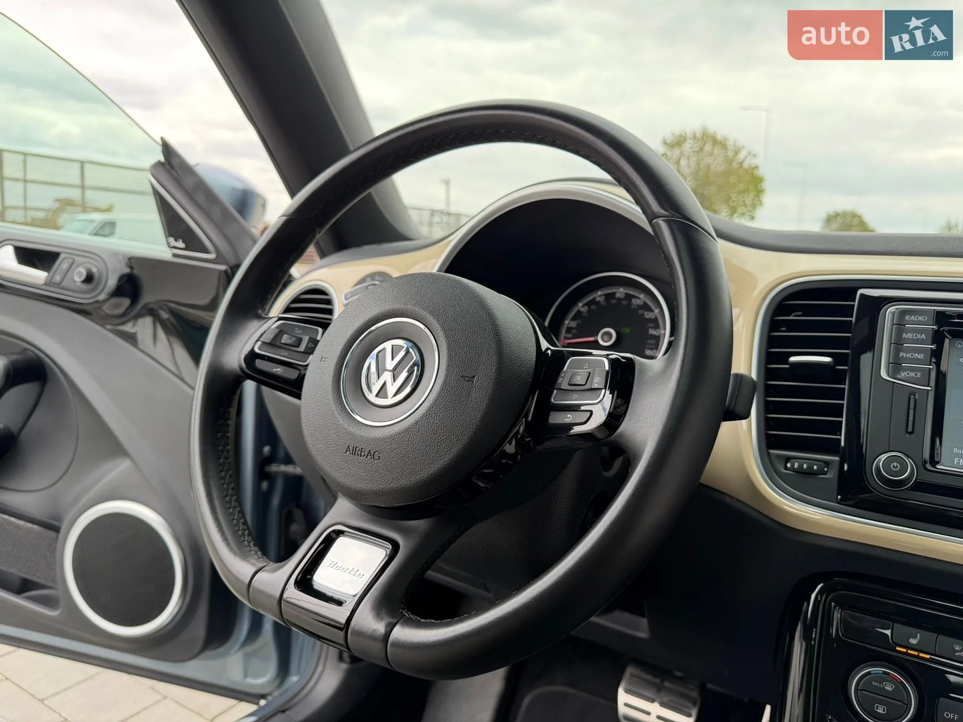 2018 Volkswagen Beetle - мініатюра 39