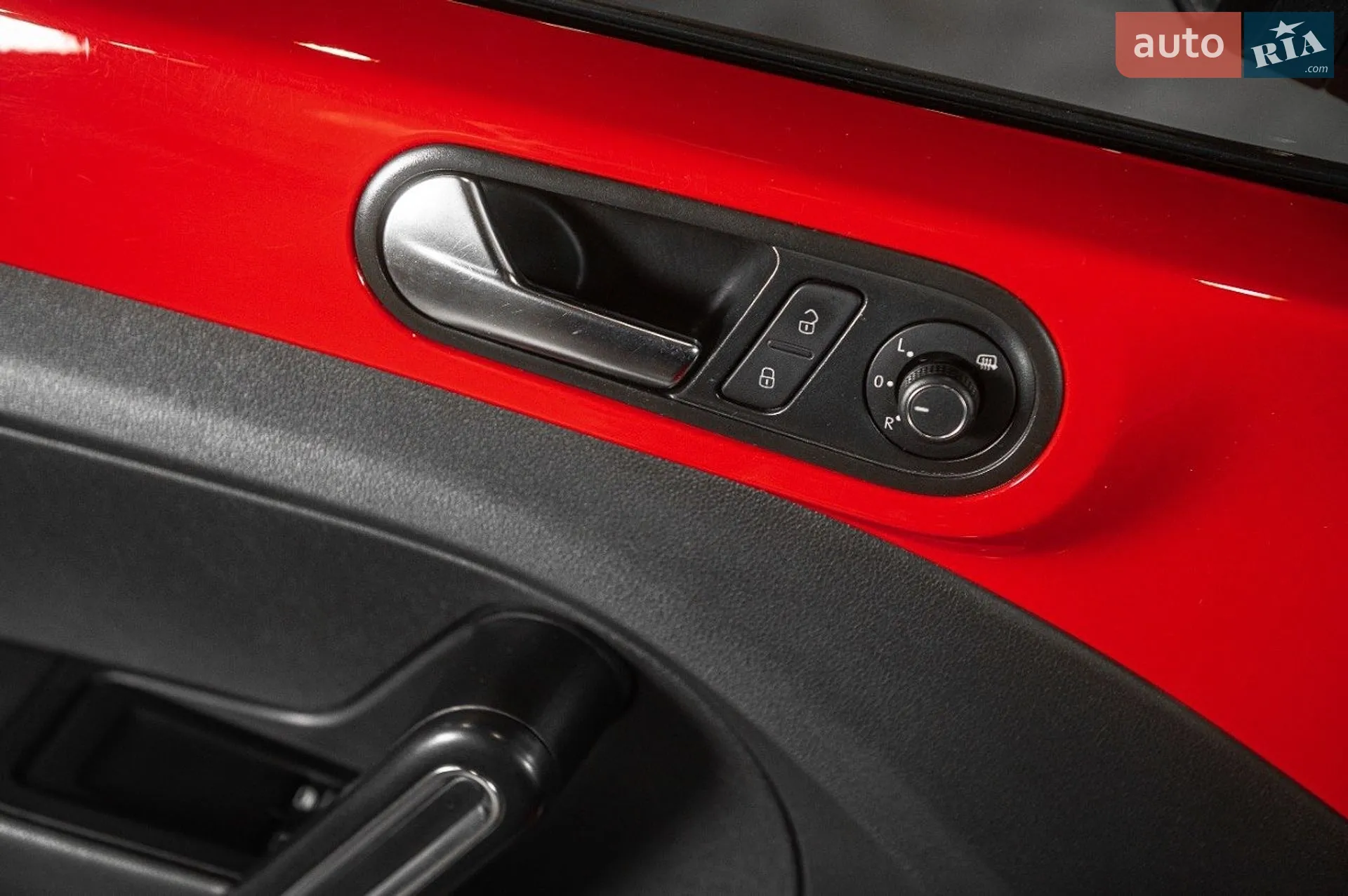 2014 Volkswagen Beetle - мініатюра 11