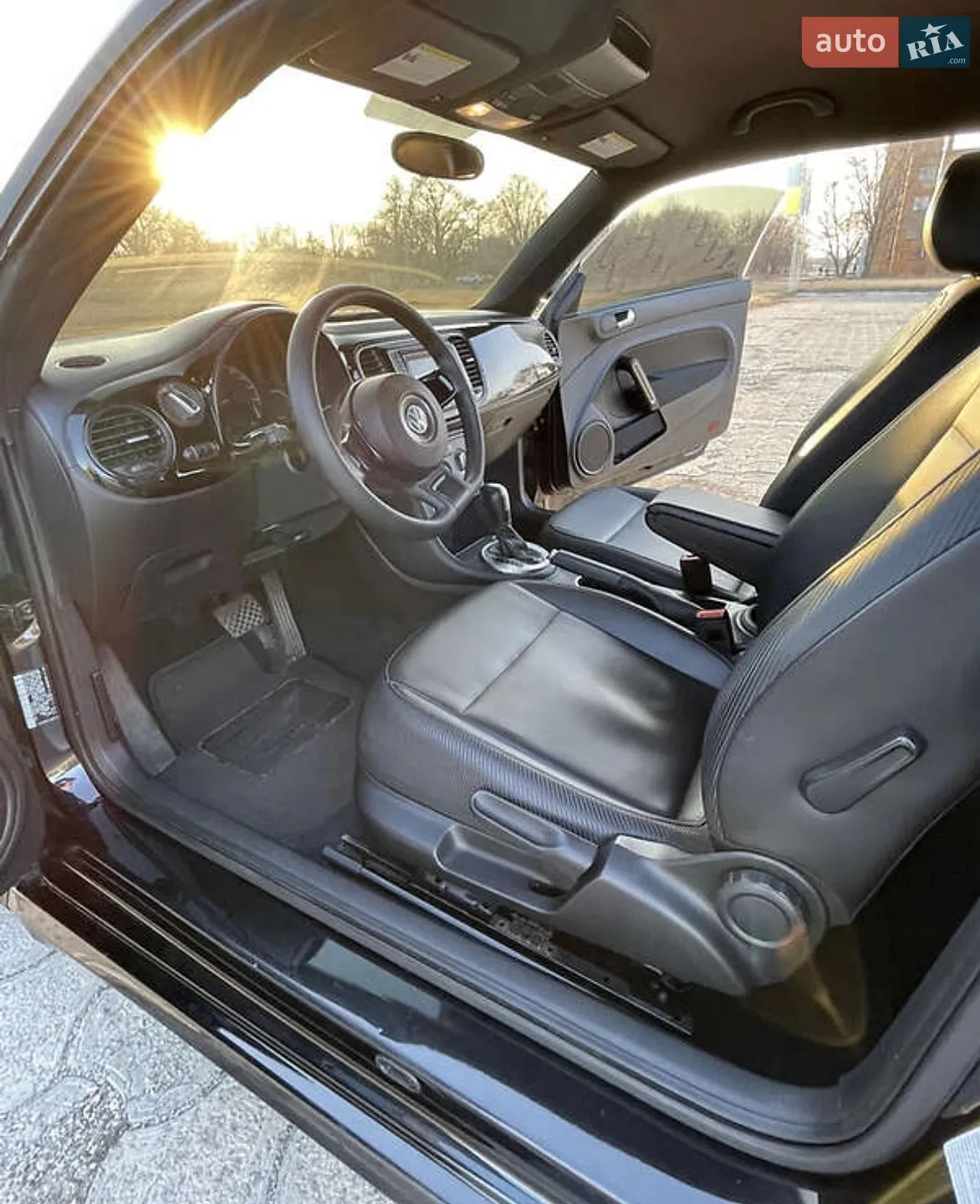 2017 Volkswagen Beetle - мініатюра 14
