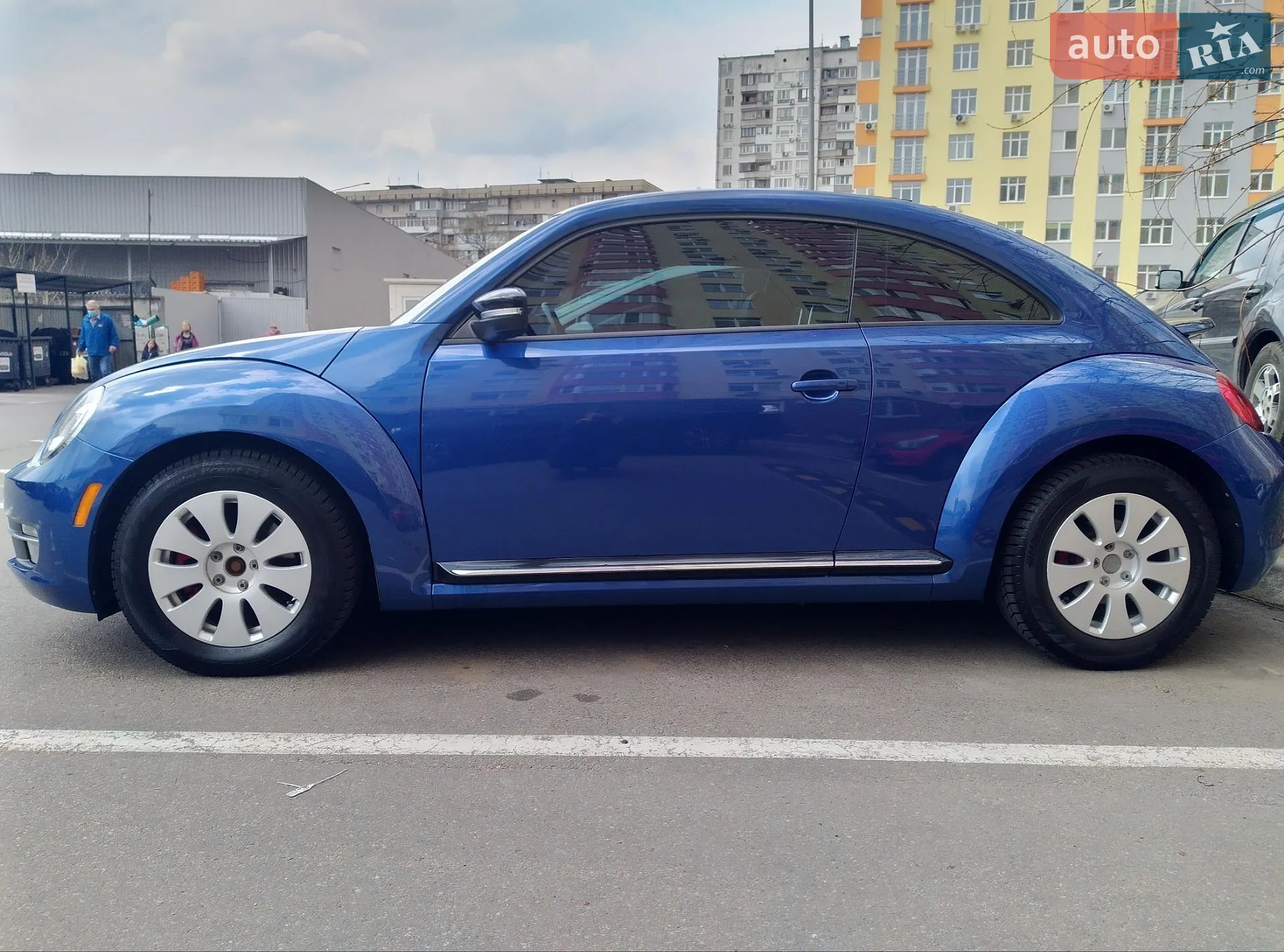 2012 Volkswagen Beetle - мініатюра 2