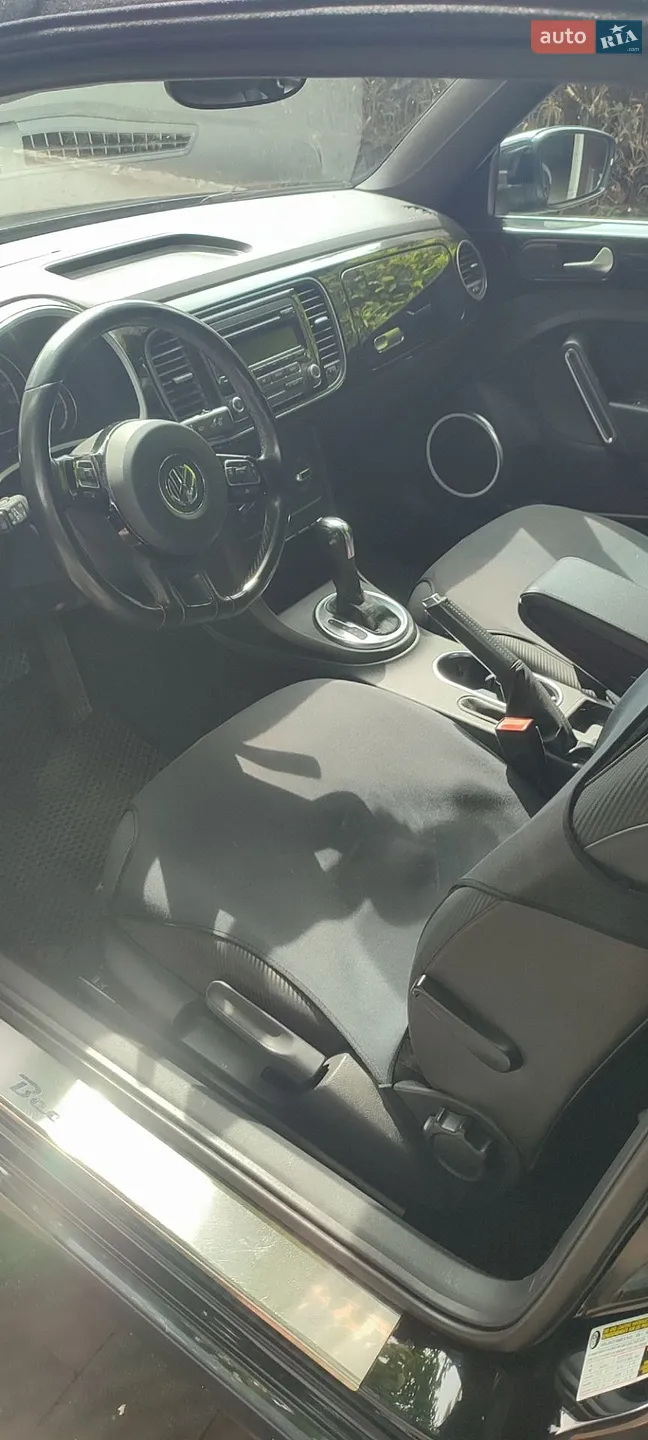 2013 Volkswagen Beetle - мініатюра 15