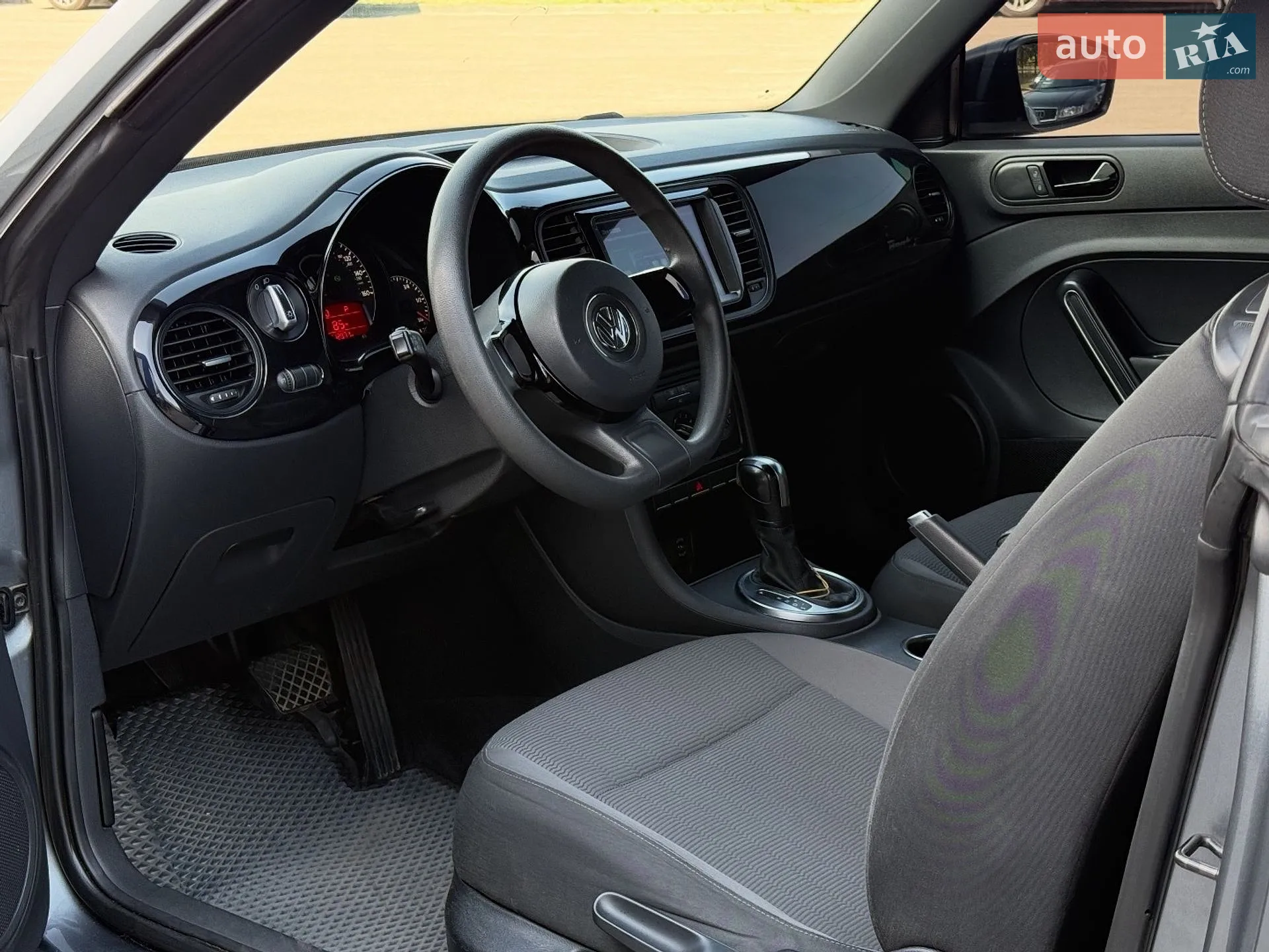 2011 Volkswagen Beetle - мініатюра 9