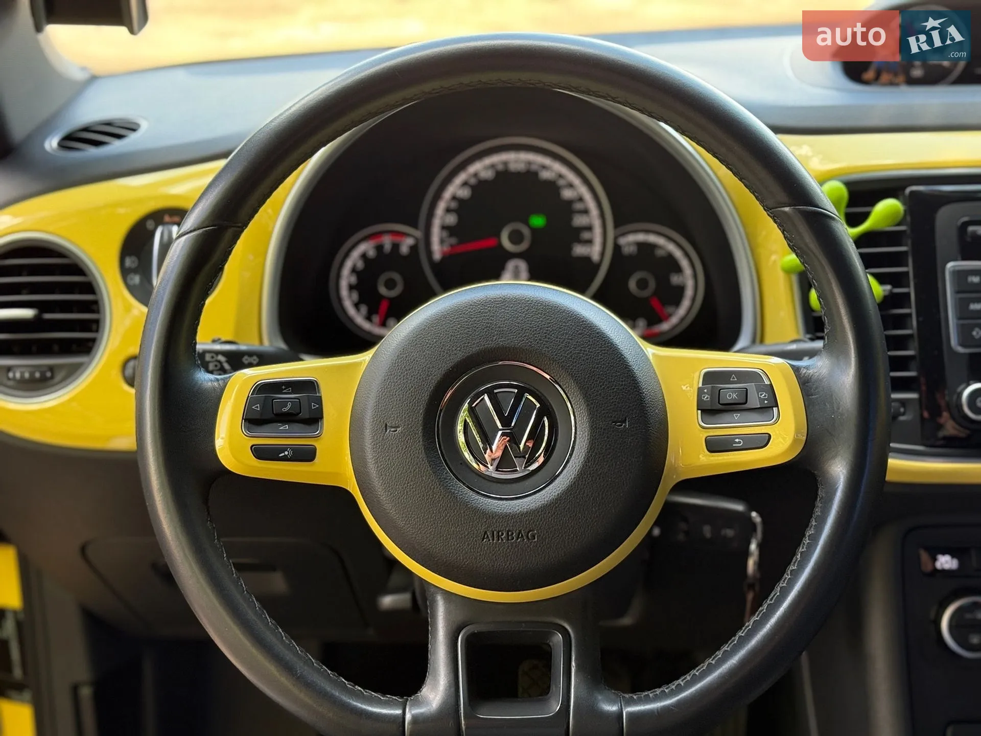 2014 Volkswagen Beetle - мініатюра 15