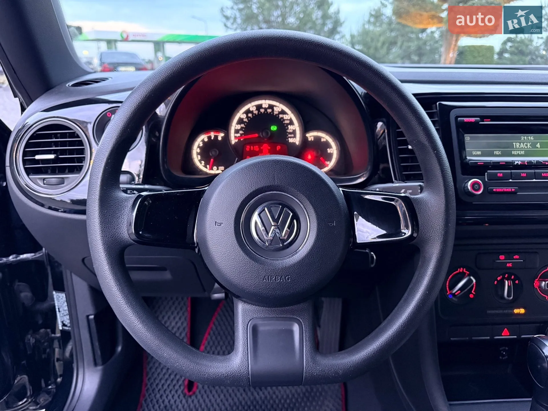 2013 Volkswagen Beetle - мініатюра 18