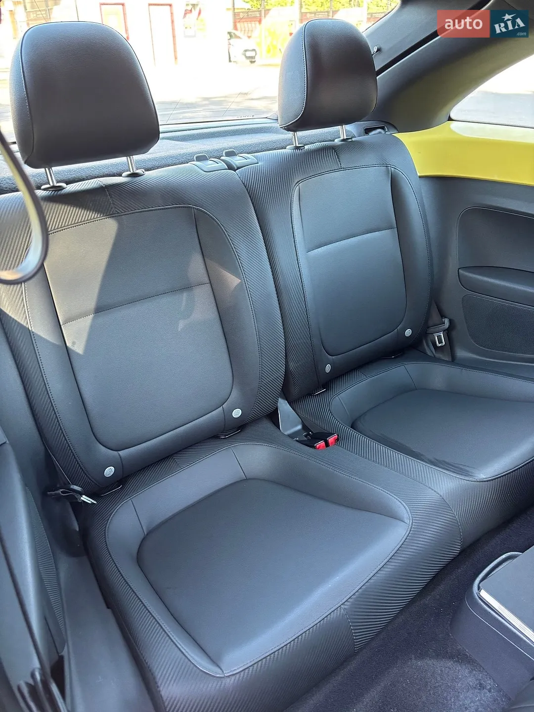 2011 Volkswagen Beetle - мініатюра 12