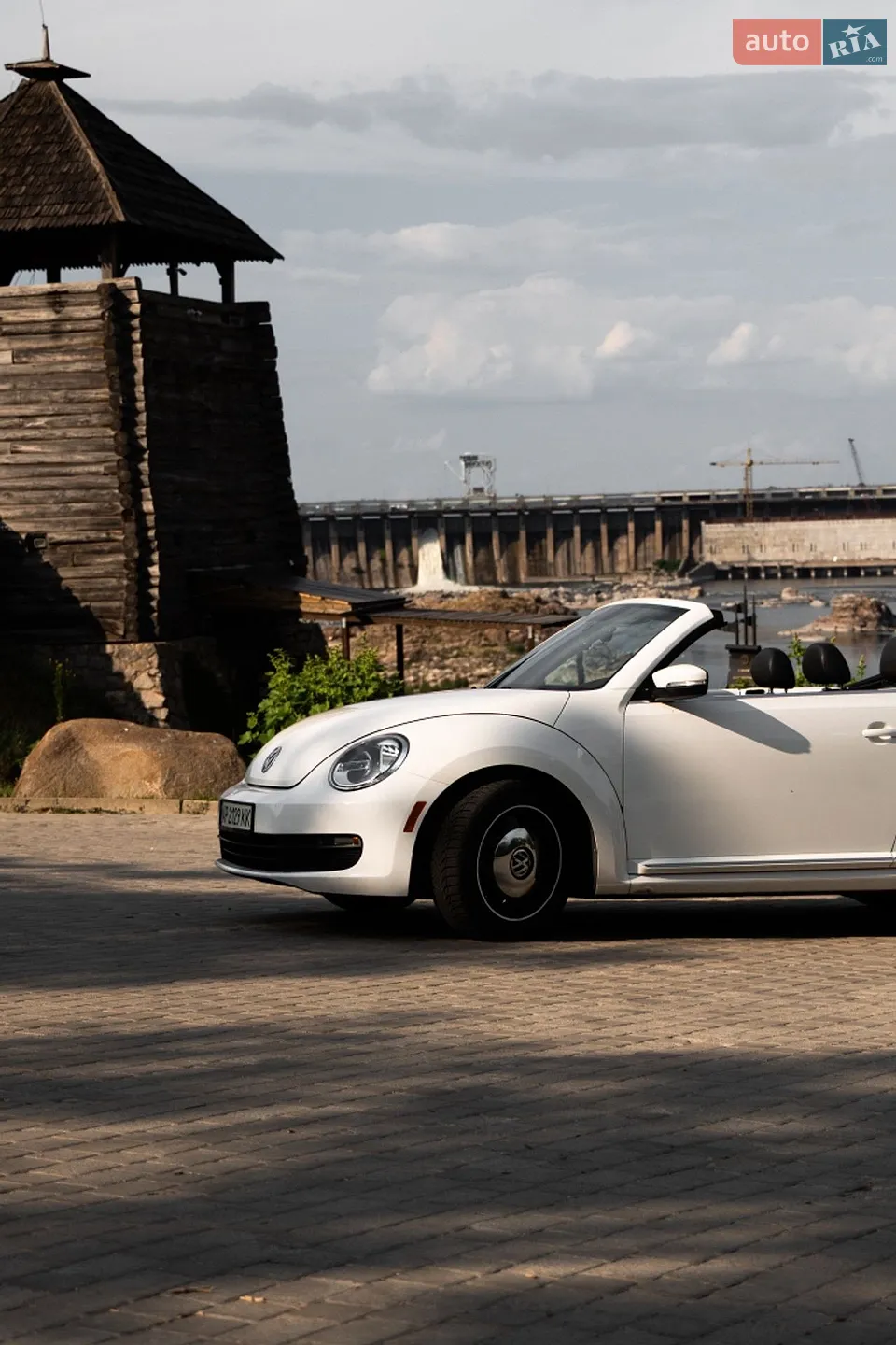 2013 Volkswagen Beetle - мініатюра 2
