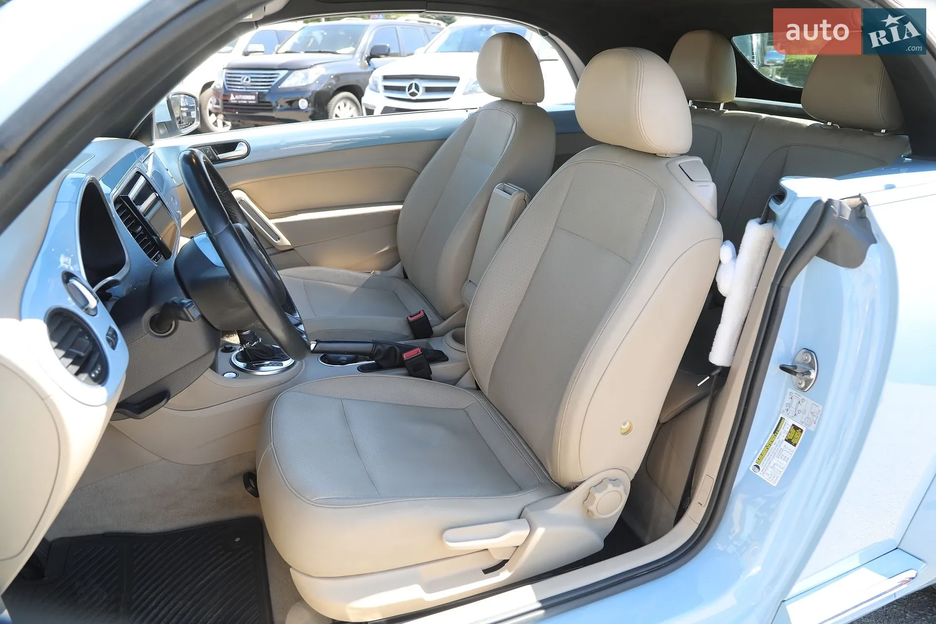 2015 Volkswagen Beetle - мініатюра 10