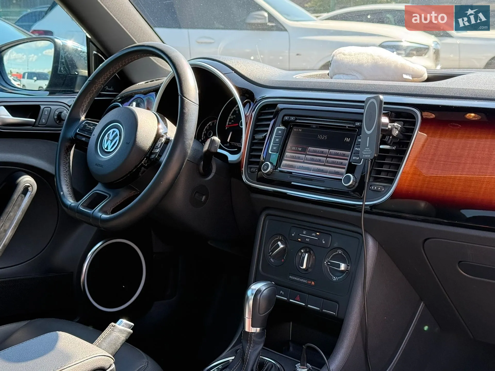 2013 Volkswagen Beetle - мініатюра 26