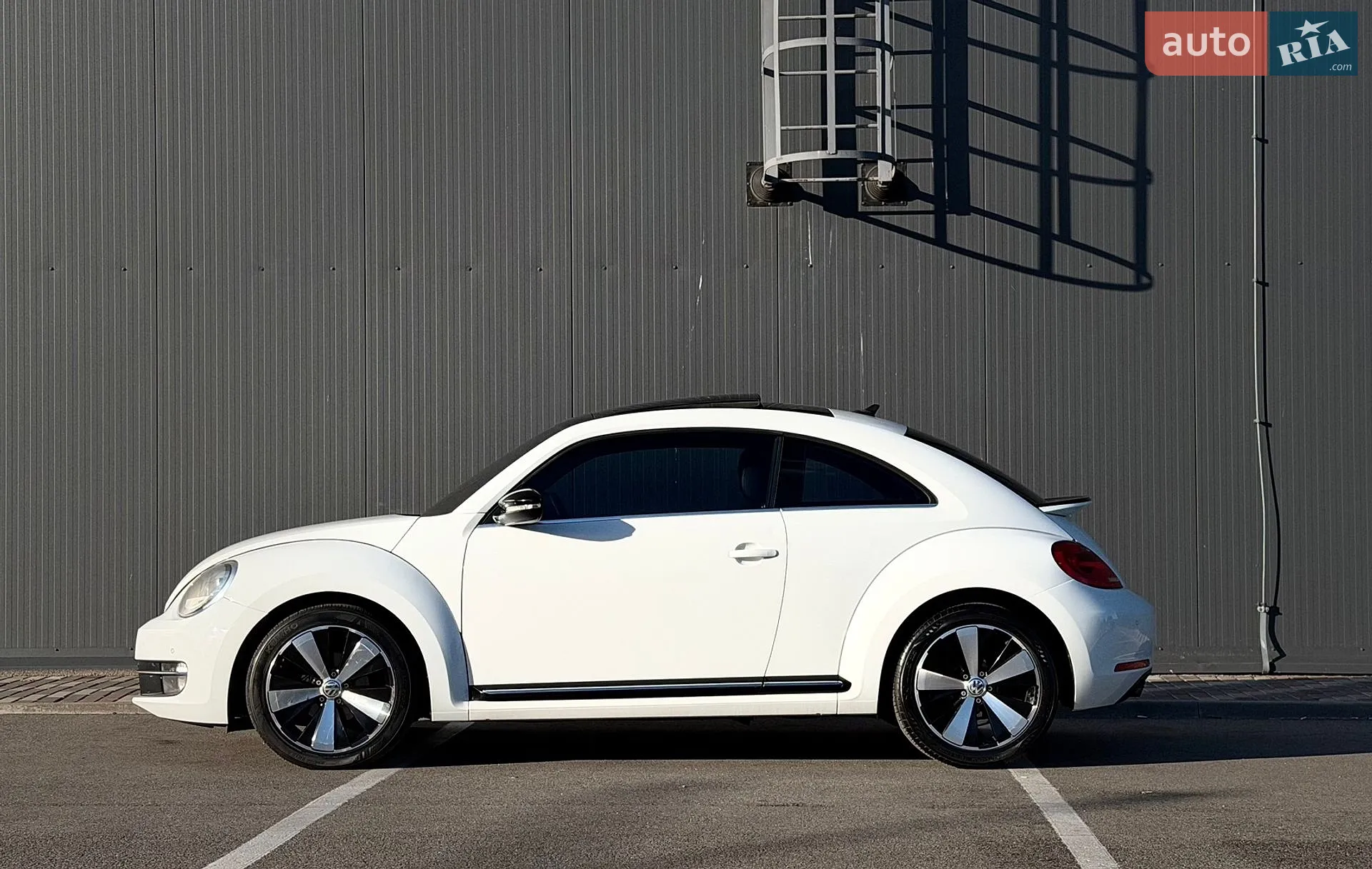 2015 Volkswagen Beetle - мініатюра 16