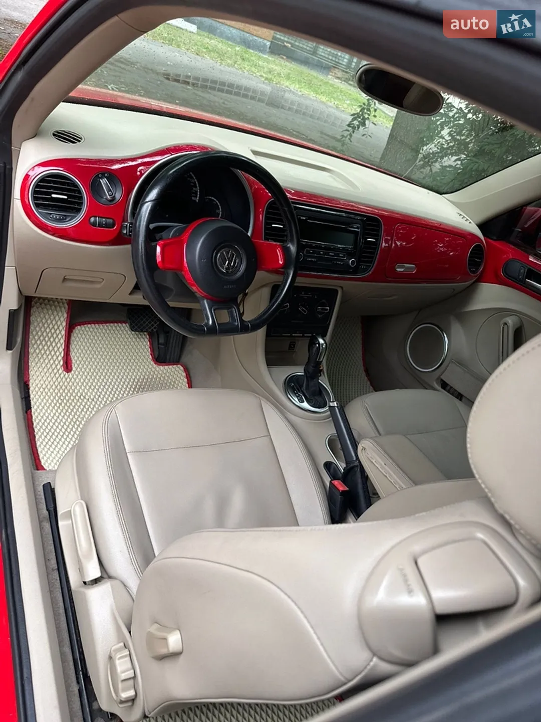 2013 Volkswagen Beetle - мініатюра 15