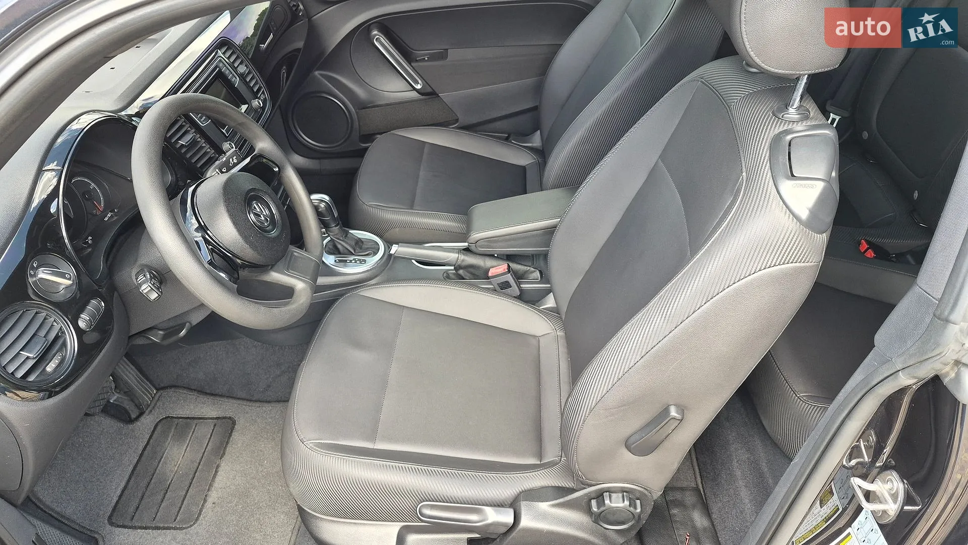 2017 Volkswagen Beetle - мініатюра 9