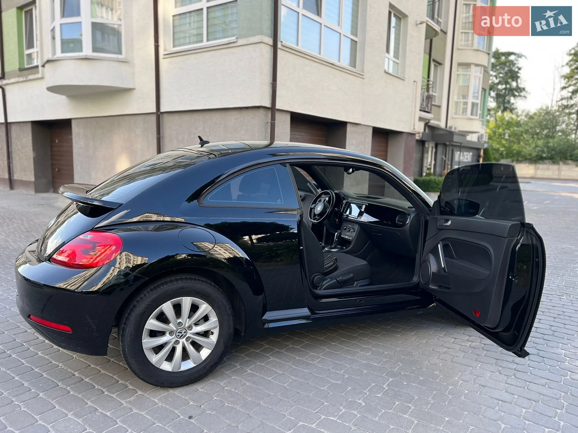 2016 Volkswagen Beetle - мініатюра 37