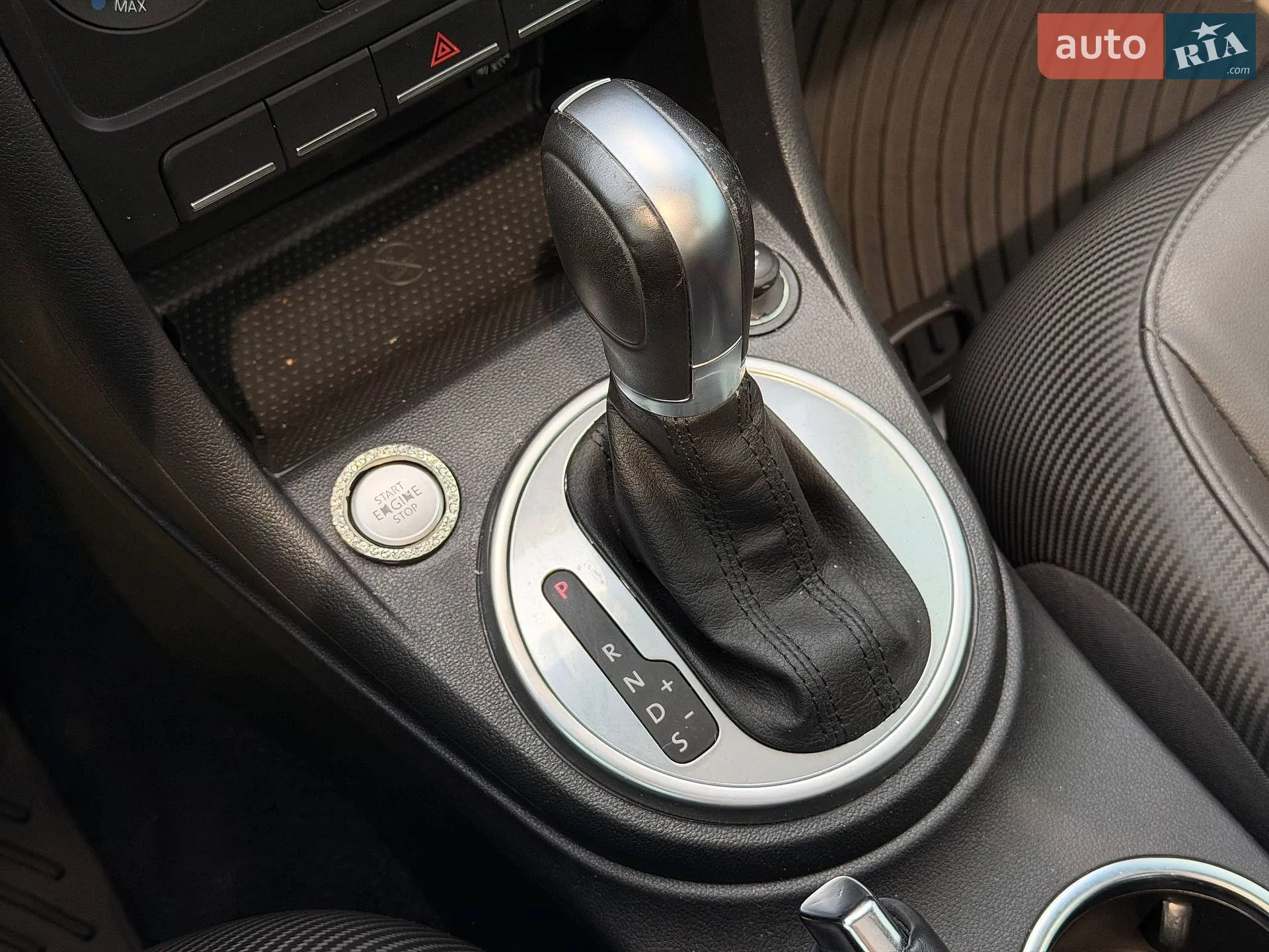 2014 Volkswagen Beetle - мініатюра 71