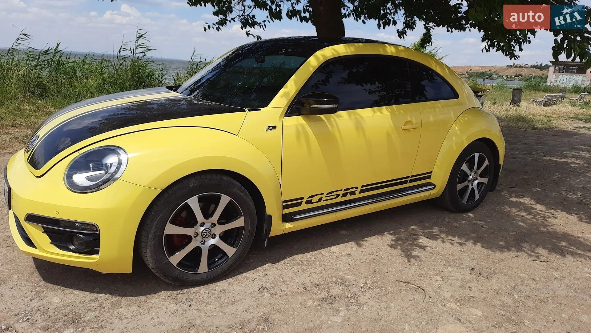 2013 Volkswagen Beetle - мініатюра 2
