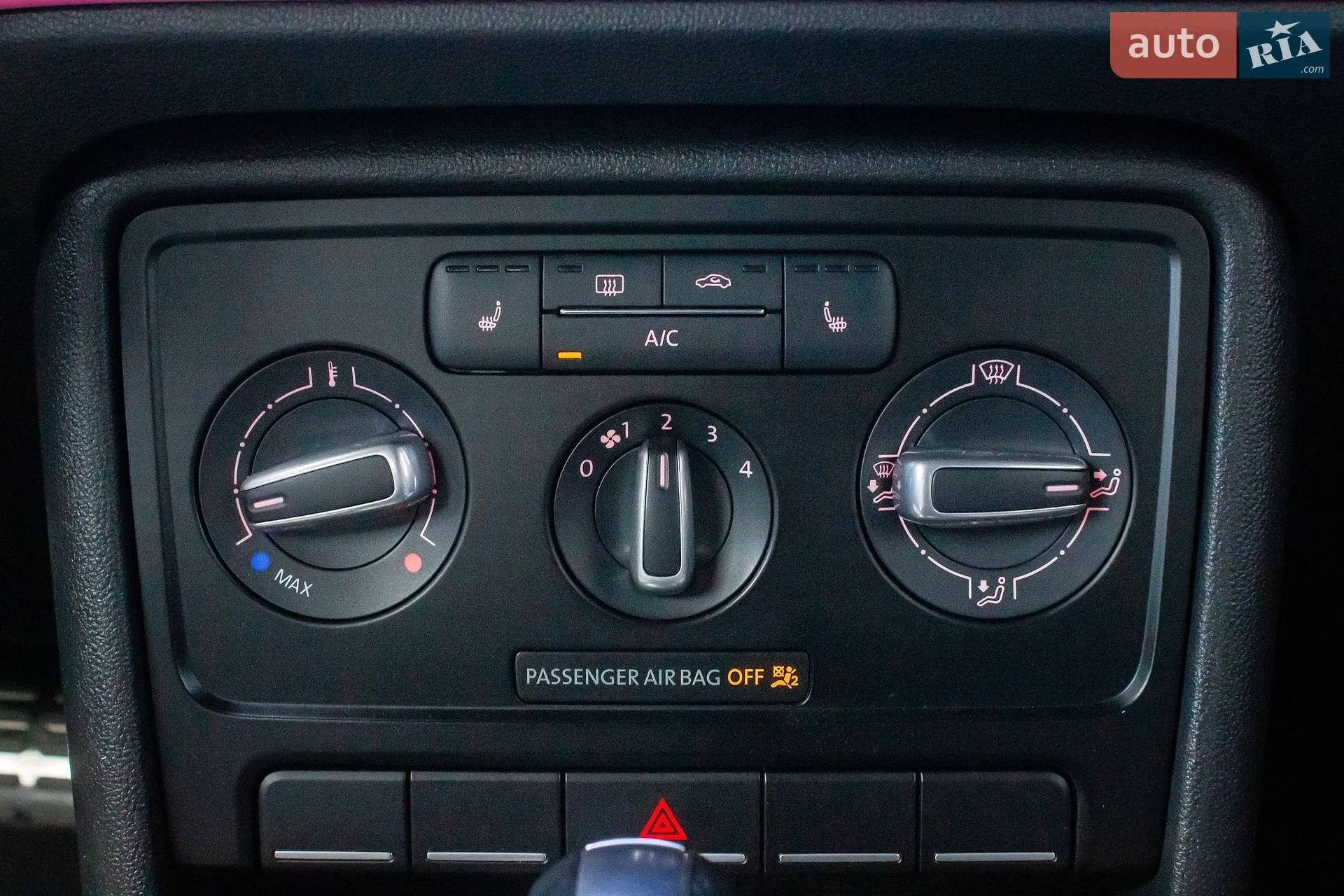 2015 Volkswagen Beetle - мініатюра 17