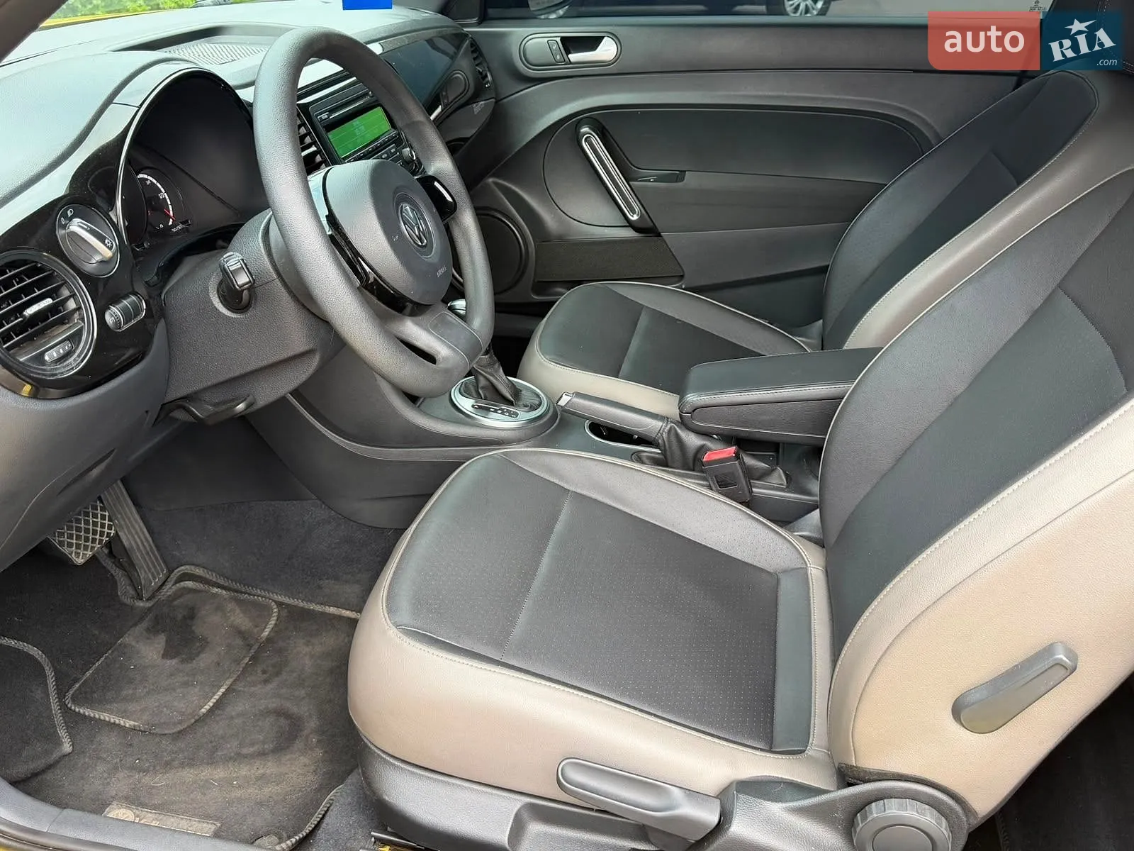 2015 Volkswagen Beetle - мініатюра 36