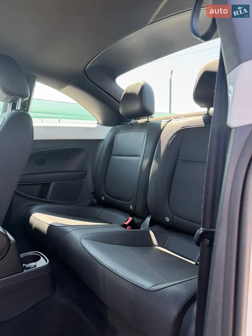 2013 Volkswagen Beetle - мініатюра 10
