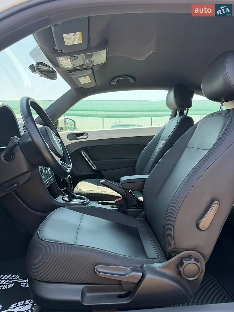 2013 Volkswagen Beetle - мініатюра 9
