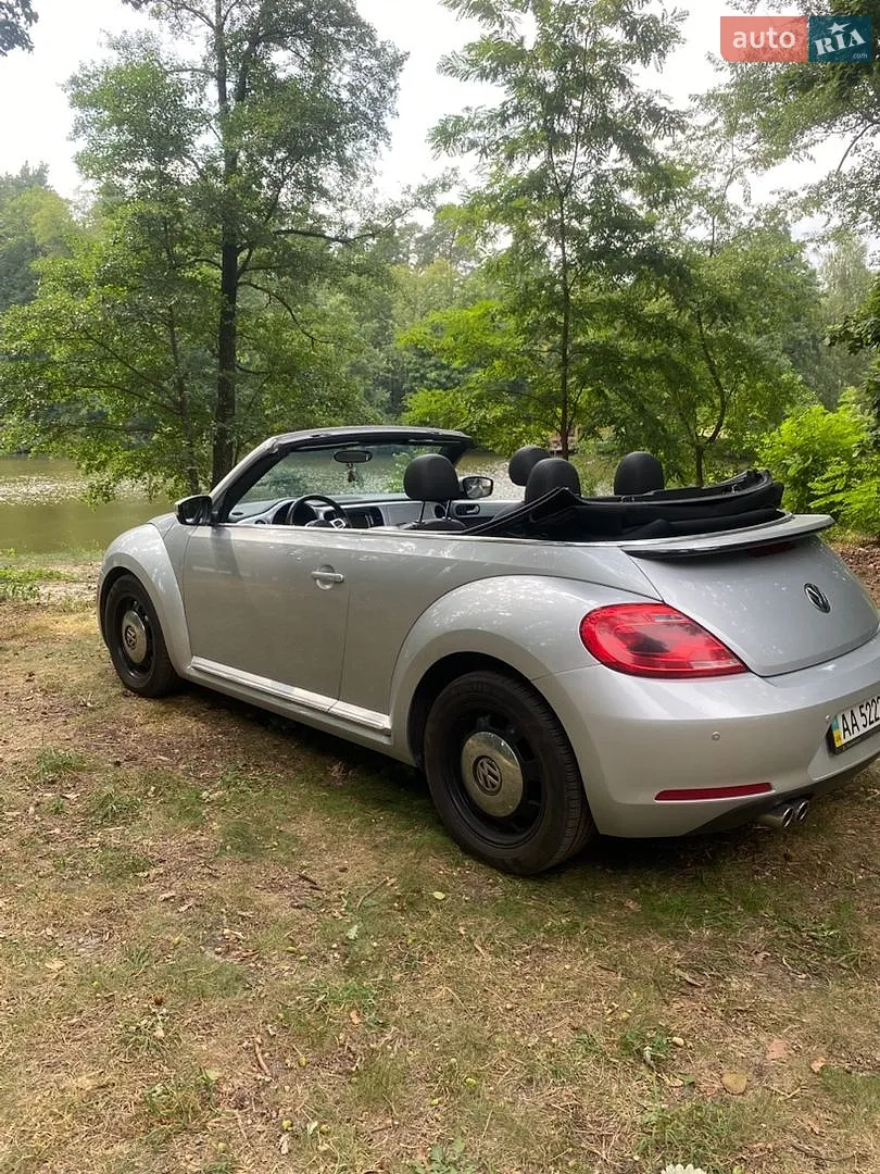 2013 Volkswagen Beetle - мініатюра 4