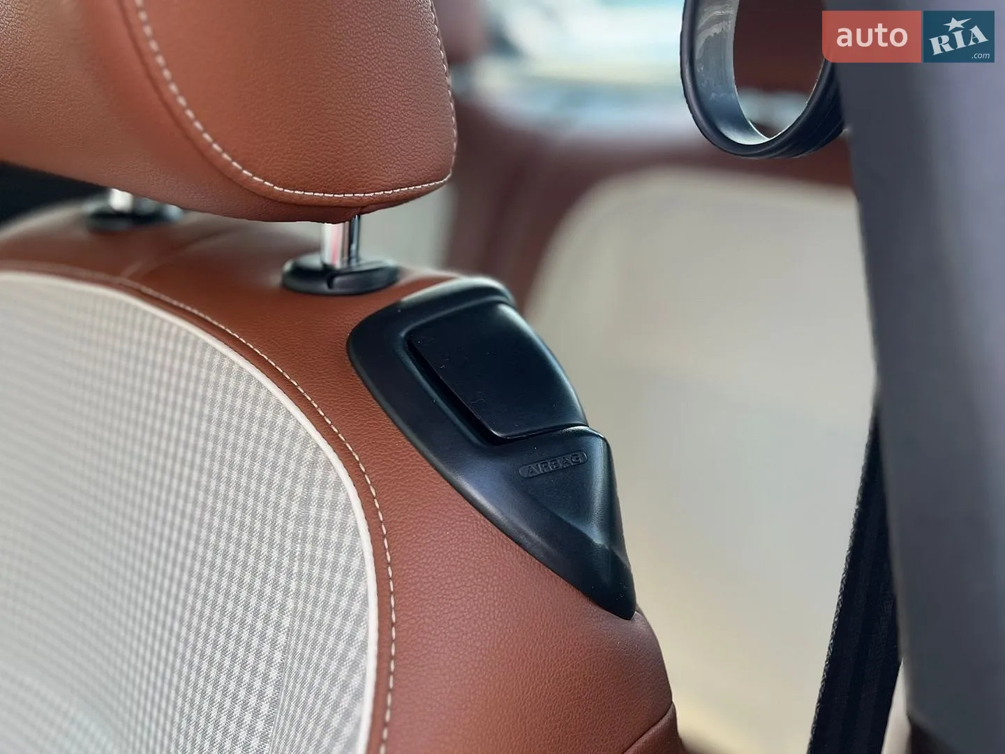 2014 Volkswagen Beetle - мініатюра 27