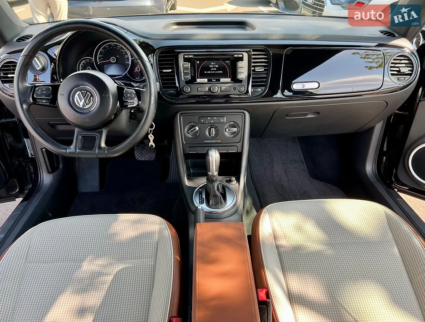 2014 Volkswagen Beetle - мініатюра 36