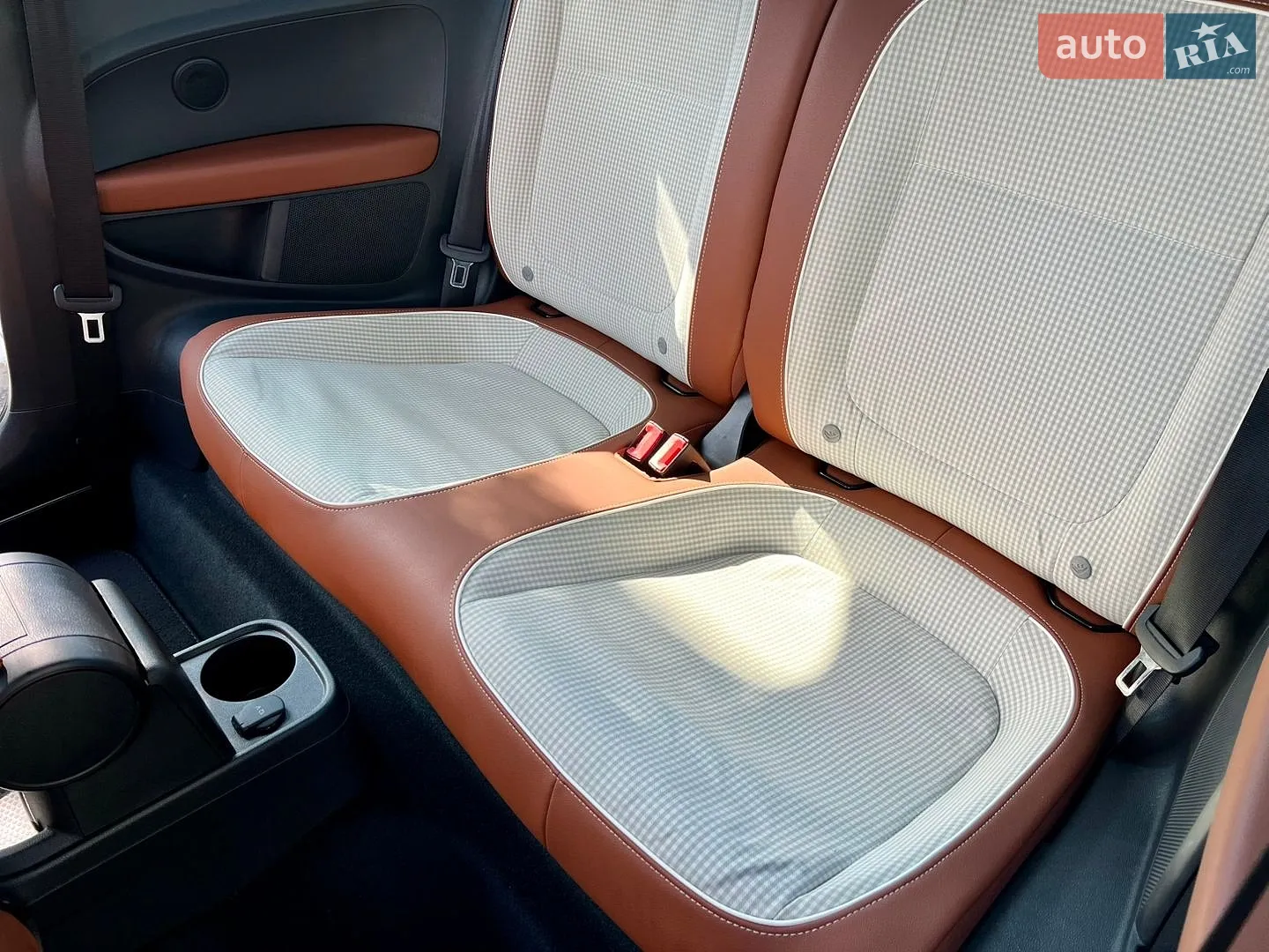 2014 Volkswagen Beetle - мініатюра 46