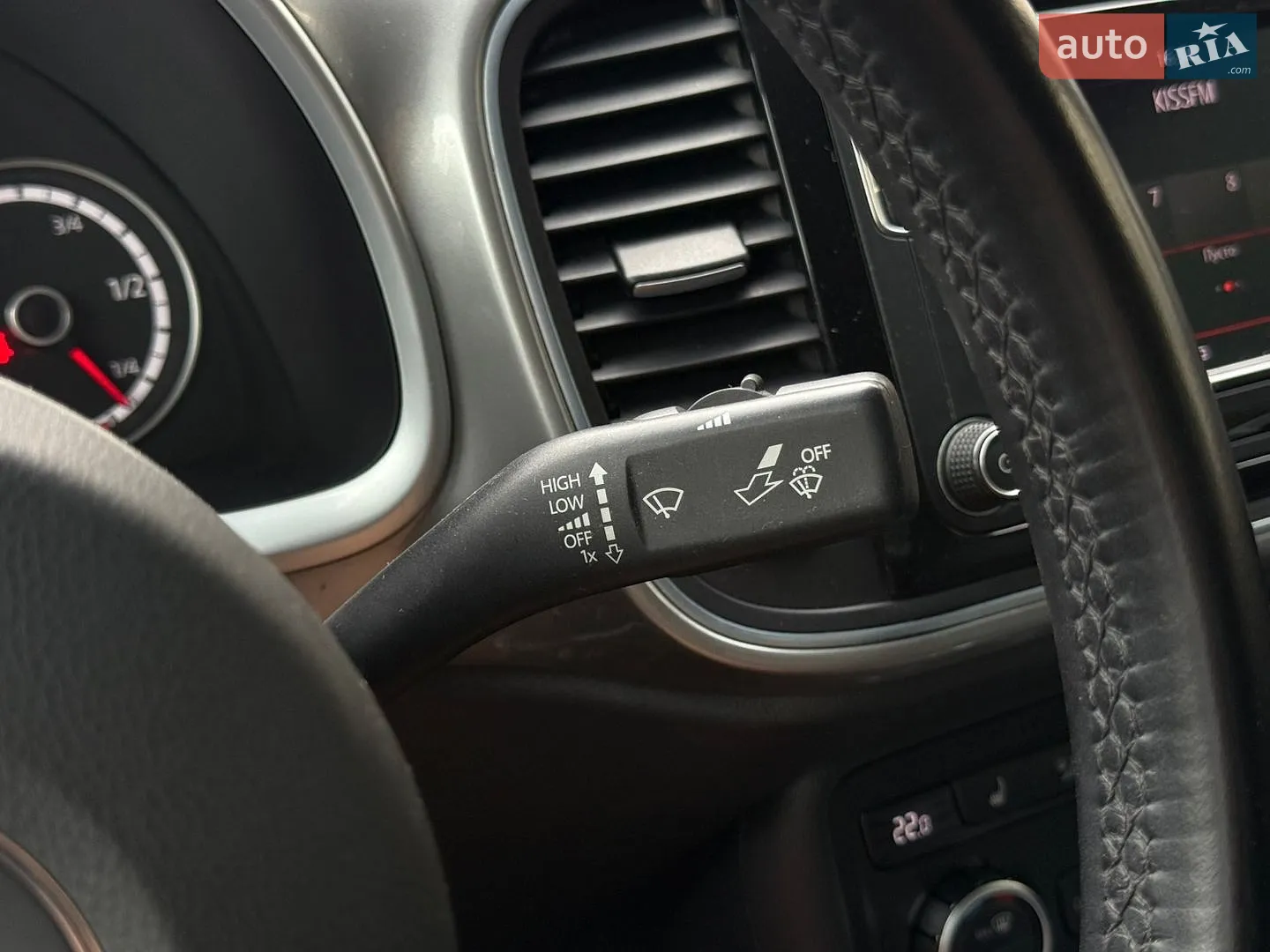 2014 Volkswagen Beetle - мініатюра 35